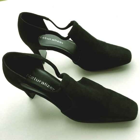 naturalizer black